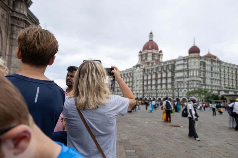 The Golden Hour Tour Of Mumbai - Key Points