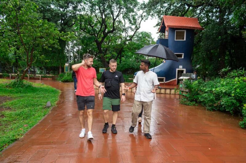 The Golden Hour Tour Of Mumbai - FAQ