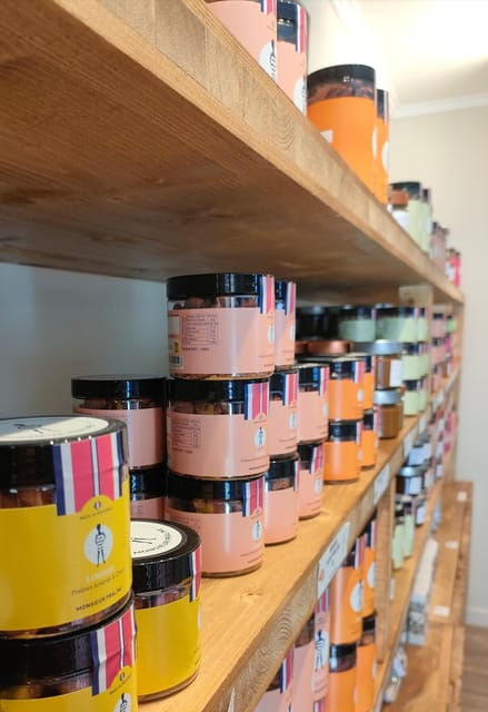 the-gourmet-stroll-explore-aix-en-provence-in-the-morning-with-thomas