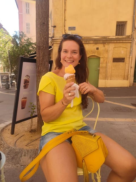 the-gourmet-walk-explore-aix-en-provence-at-noon-with-thomas