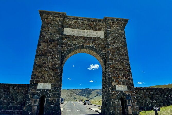 the-grand-yellowstone-3-day-private-experience-from-cody-wyoming-2