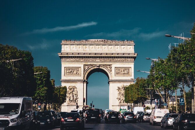 the-great-march-of-champs-elysees-paris-walking-tour