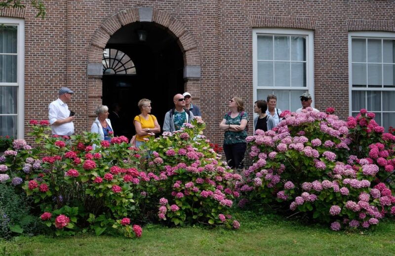 the-hague-courtyard-walking-tour