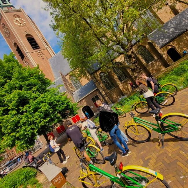 The Hague: Guided Bike Tour with Storyteller Guide - Who Will Love This Tour?