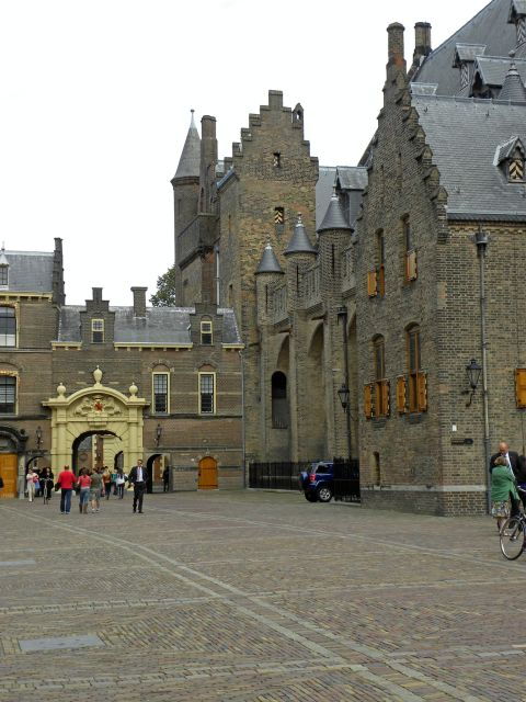 the-hague-old-city-private-walking-tour