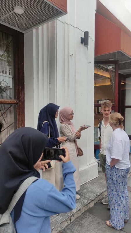The heart of Bandung and Grand Mosque Guided Walking Tour - Why This Experience Offers Real Value