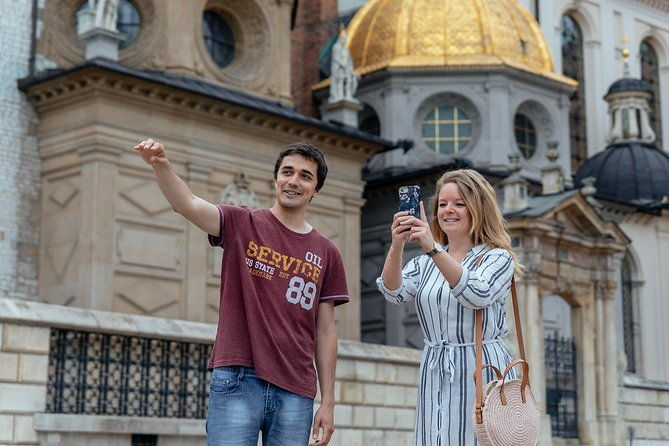 the-heart-of-krakow-old-town-wawel-castle-private-tour