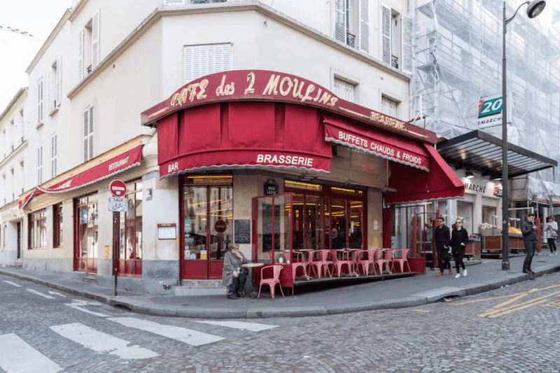 the-heart-of-paris-montmartre-and-historical-monuments