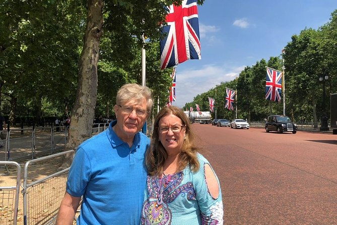 the-heart-of-westminster-private-2-hour-black-cab-tour-in-london