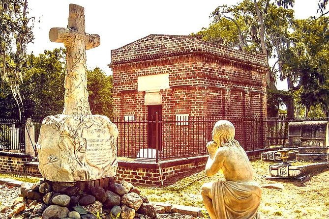 the-hidden-gem-cemetery-tour-of-laurel-grove-2