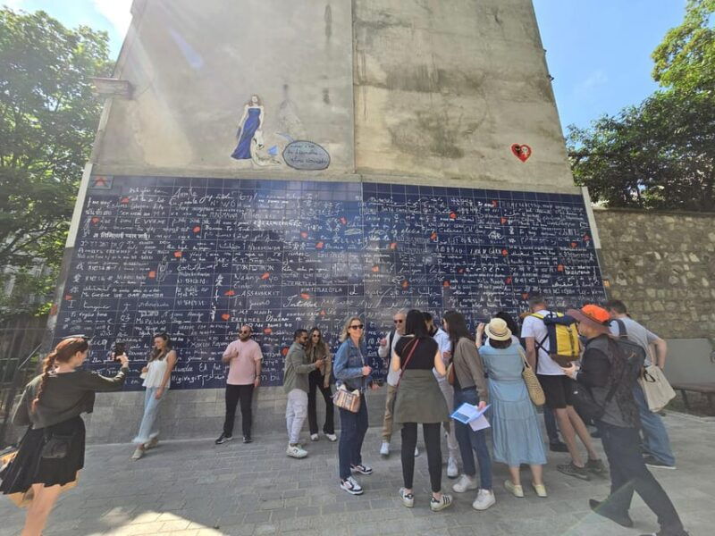 the-historic-district-of-montmartre