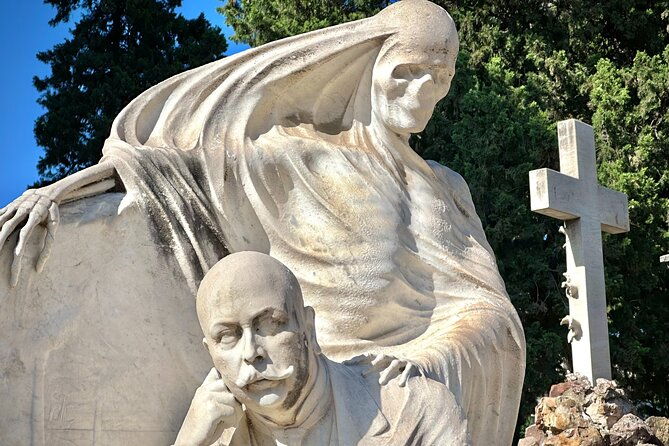 the-incredible-mountain-cemetery-skeletons-angels-sea-views