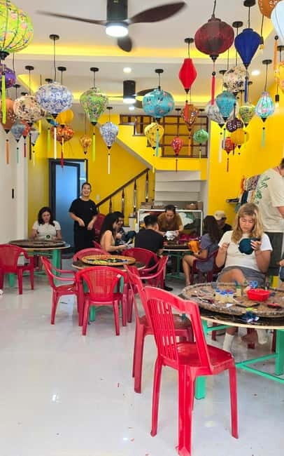 The Lantern Lady: Traditional Lantern Class in Old Town - What to Expect at the Lantern Workshop in Hoi An