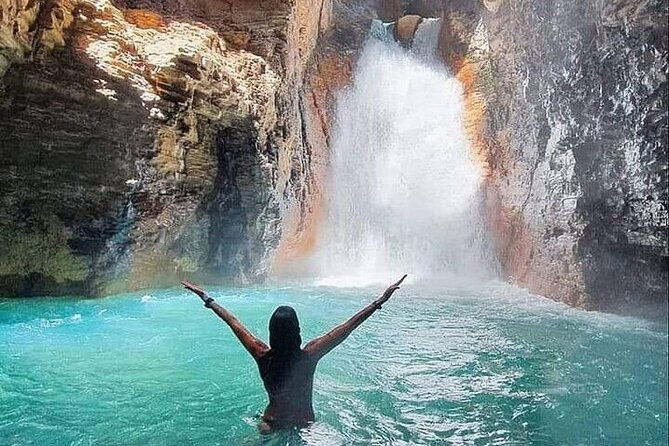 the-leona-waterfall-and-lunch-from-playa-del-coco
