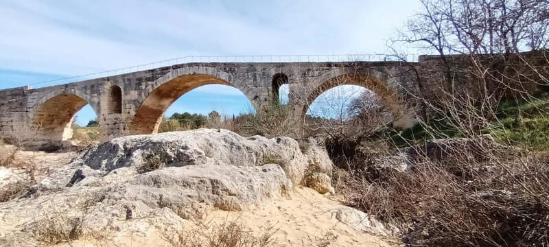 The Luberon: Visit the hilltop villages by electric bike - The Experience in Detail