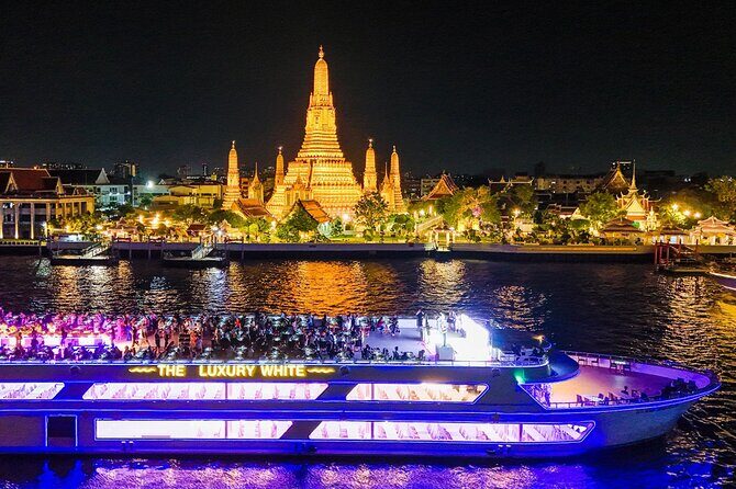 The Luxury White Dinner Cruise in Bangkok - What We Like About the White Dinner Cruise