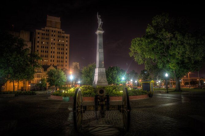the-madames-and-mayhem-walking-ghost-tour-2