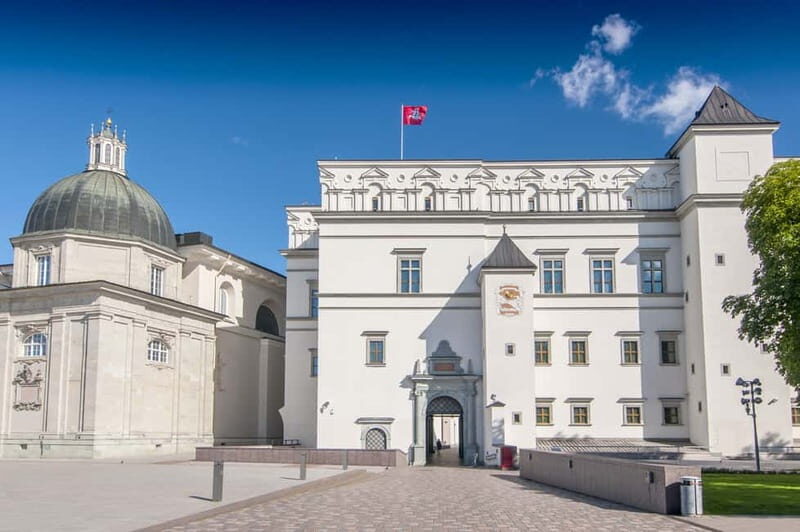 The Majestic and Royal Vilnius Walking Tour - An In-Depth Look at the Vilnius Walking Tour