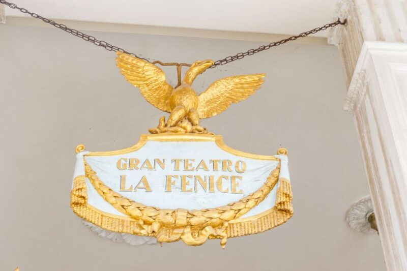the-majestic-teatro-la-fenice-guided-tour-in-venice