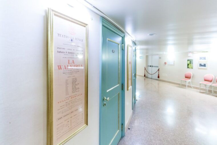 the-majestic-teatro-la-fenice-guided-tour-in-venice