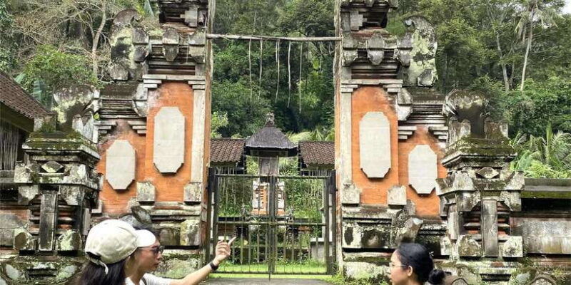 the-majesty-of-bali-amlapuras-charm-water-palace
