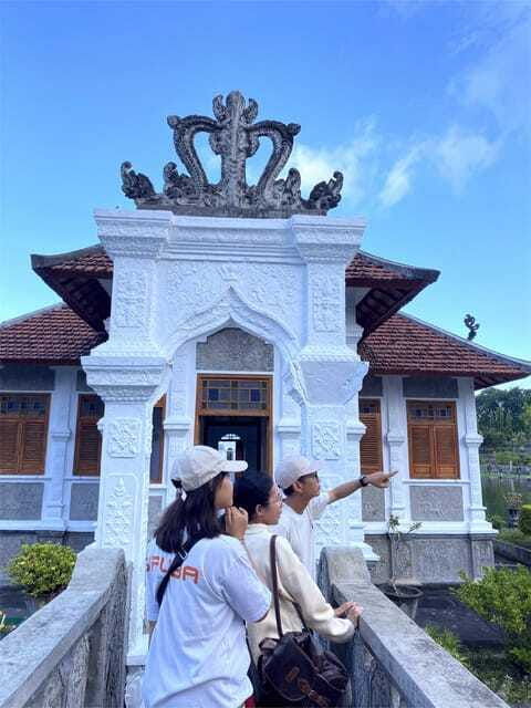 the-majesty-of-bali-amlapuras-charm-water-palace
