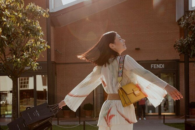 the-mall-outlet-florence-from-rome-semi-private-shopping-tour-2