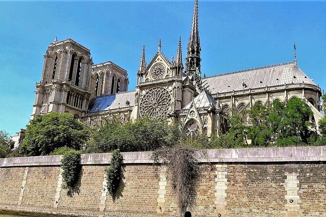 the-medieval-heart-of-paris-history-walk-small-group-tour