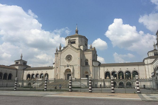the-monumental-cemetery-of-milan-discover-the-unexpected