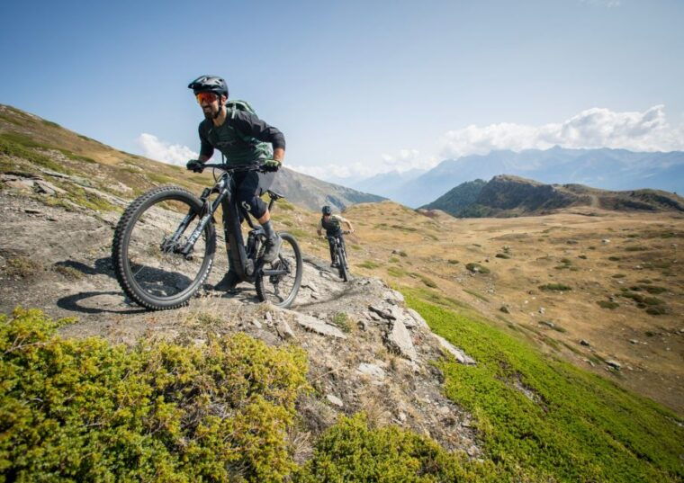 the-most-beautiful-mountain-lakes-by-mountain-bike