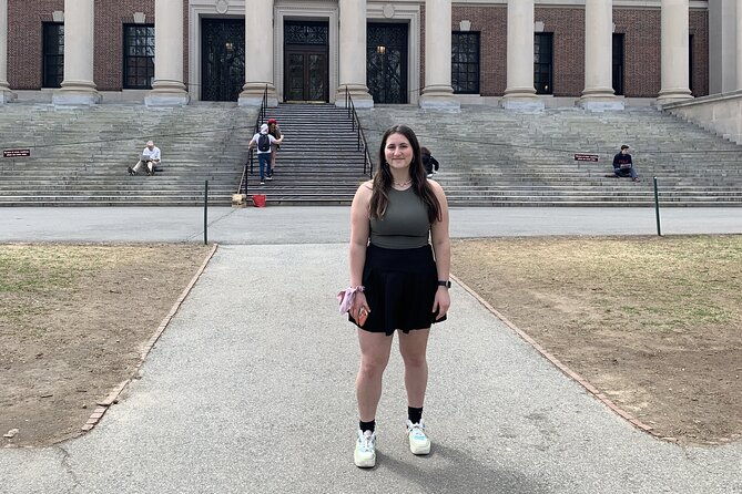the-mysterious-porcelain-club-quest-experience-in-harvard-yard