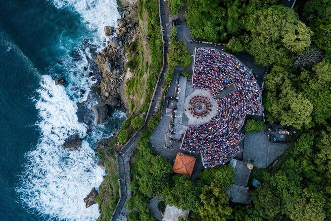 The mystical Uluwatu temple and the Kecak fire dance - Practical Aspects and Value for Money