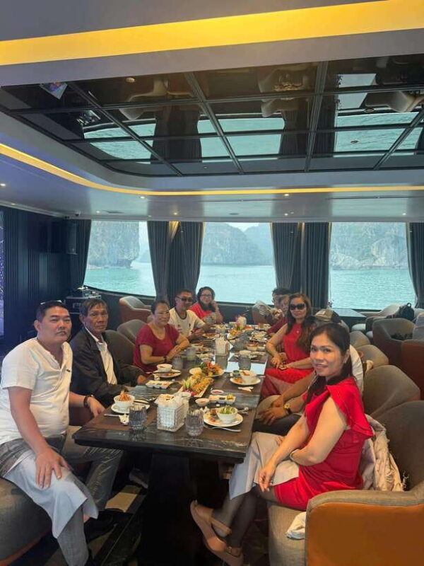 The Newest and Most Luxurious Cruise on the Bay-Day Trip - Who Should Book This Tour?