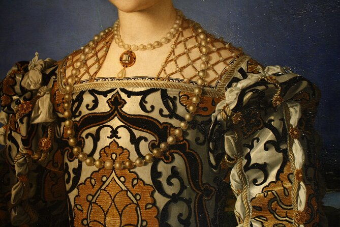 the-not-touristy-florence-with-camilla-art-historian-and-singer