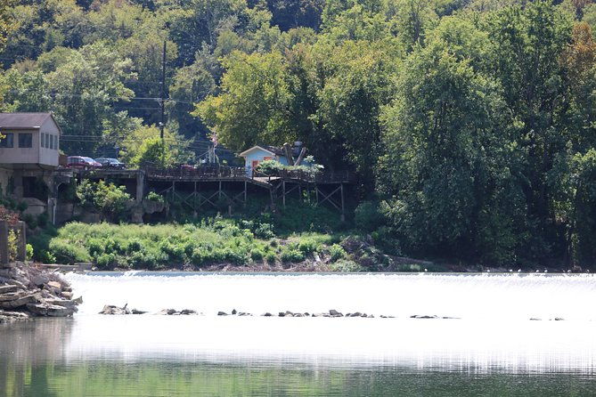 the-old-taylor-tour-and-lunch-cruise