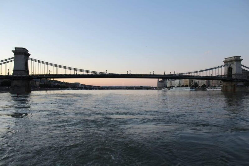 the-only-budapest-boat-cruise-with-private-guide-drink