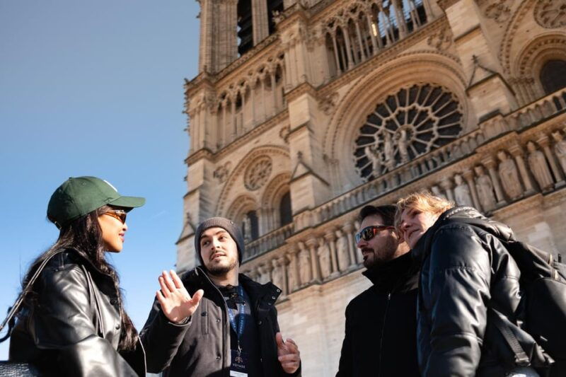 the-paris-experience-montmartre-ile-de-la-cite-louvre
