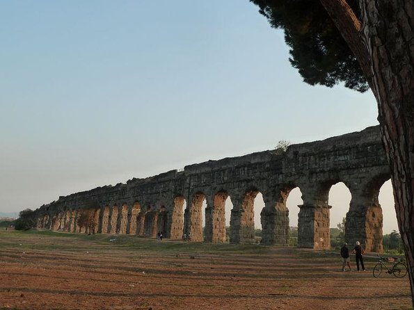 the-park-of-the-aqueducts-private-walking-tour