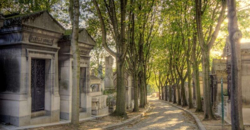 the-pere-lachaise-cemetery-guided-2-hour-small-group-tour