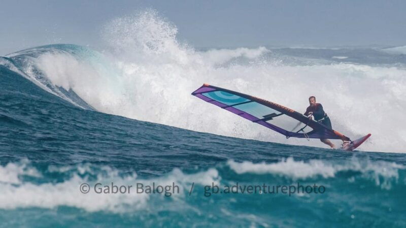 the-perfect-windsurfing-trip-rent-top-equipment-with-rentgo-in-fuerteventura