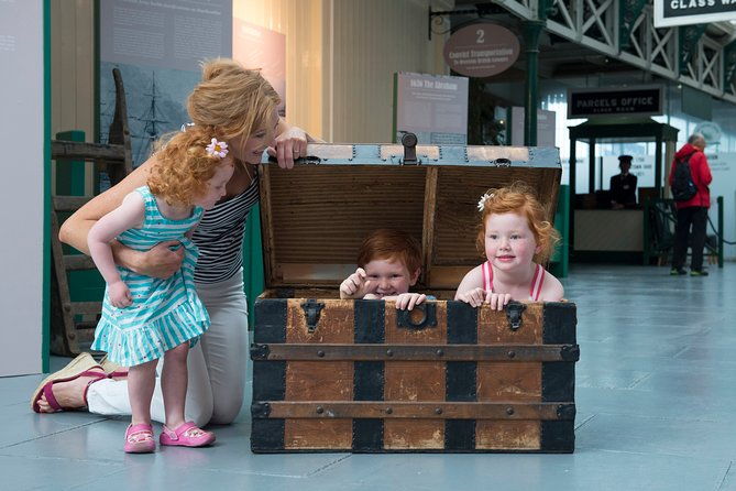 the-queenstown-story-cobh-heritage-centre-great-stories-of-emigration