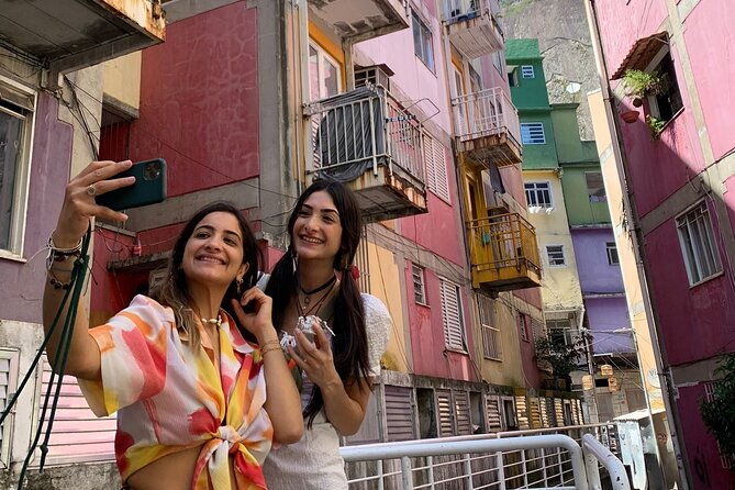 the-real-life-behind-the-word-favela