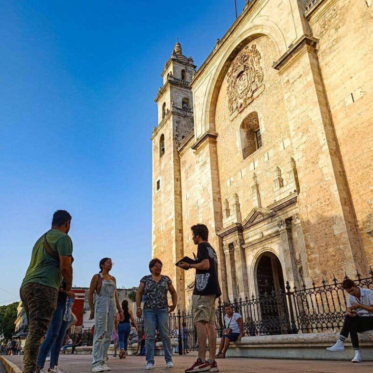 the-real-merida-walking-tour-w-ice-cream-drink-snacks