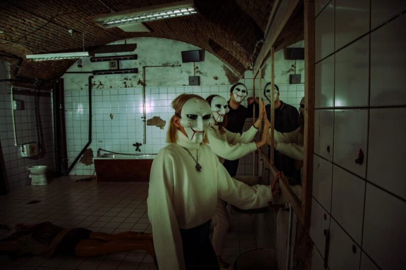 the-real-saw-escape-room-by-paniq-szoba