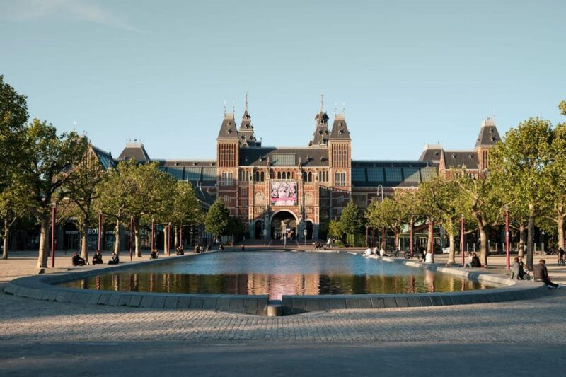 the-rijksmuseum-tour-small-guided-group-with-museum-entry