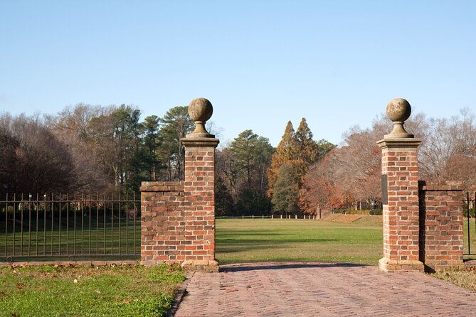 the-romantic-side-of-williamsburg-walking-tour