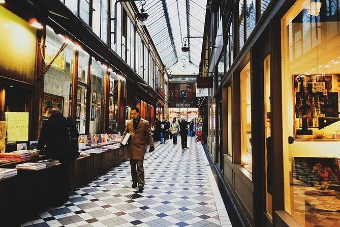 the-saint-ouen-flea-market-private-tour-in-paris