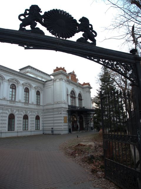 the-secret-bucharest-half-day-walking-tour