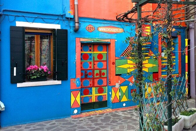 the-secret-corners-of-burano