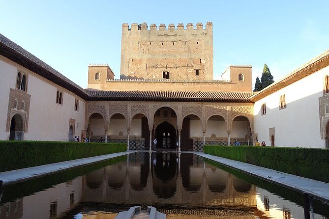 the-secrets-of-the-alhambra-private-tour